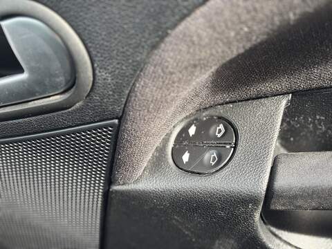 Ford Fiesta 1.25 Zetec Climate Hatchback 3dr Petrol Manual (142 g/km, 74 bhp) - U2379