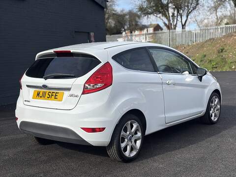 Ford Fiesta 1.25 Zetec Hatchback 3dr Petrol Manual (129 g/km, 81 bhp) - U2380