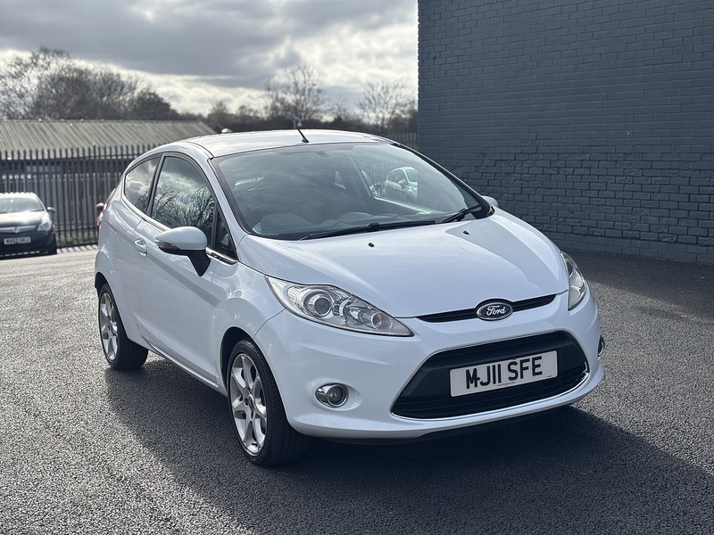 Ford Fiesta 1.25 Zetec Hatchback 3dr Petrol Manual (129 g/km, 81 bhp) - U2380