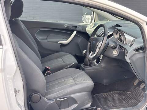 Ford Fiesta 1.25 Zetec Hatchback 3dr Petrol Manual (129 g/km, 81 bhp) - U2380