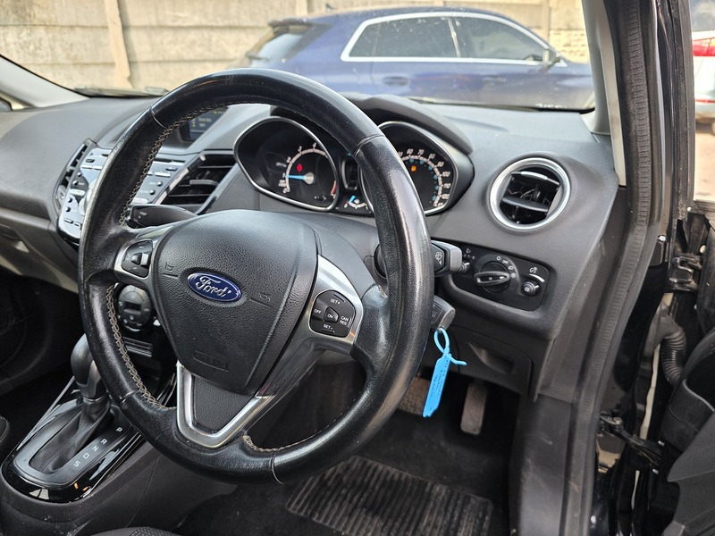 Ford Fiesta 1.0T EcoBoost Titanium Hatchback 5dr Petrol Powershift Euro 6 (100 ps) - U2381