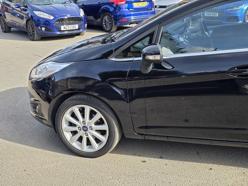 Ford Fiesta 1.0T EcoBoost Titanium Hatchback 5dr Petrol Powershift Euro 6 (100 ps) - U2381