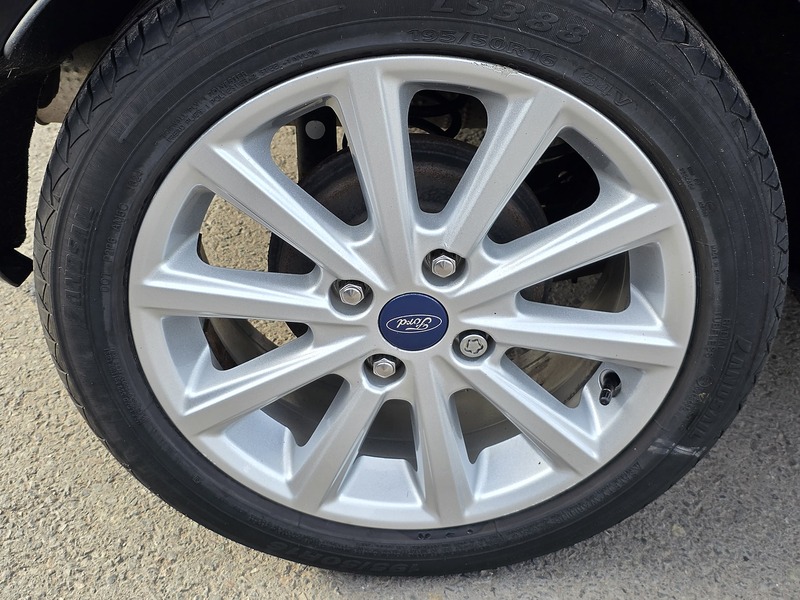 Ford Fiesta 1.0T EcoBoost Titanium Hatchback 5dr Petrol Powershift Euro 6 (100 ps) - U2381