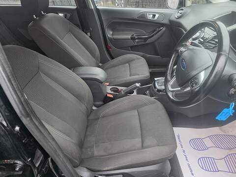 Ford Fiesta 1.0T EcoBoost Titanium Hatchback 5dr Petrol Powershift Euro 6 (100 ps) - U2381