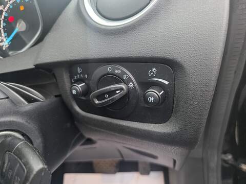 Ford Fiesta 1.0T EcoBoost Titanium Hatchback 5dr Petrol Powershift Euro 6 (100 ps) - U2381