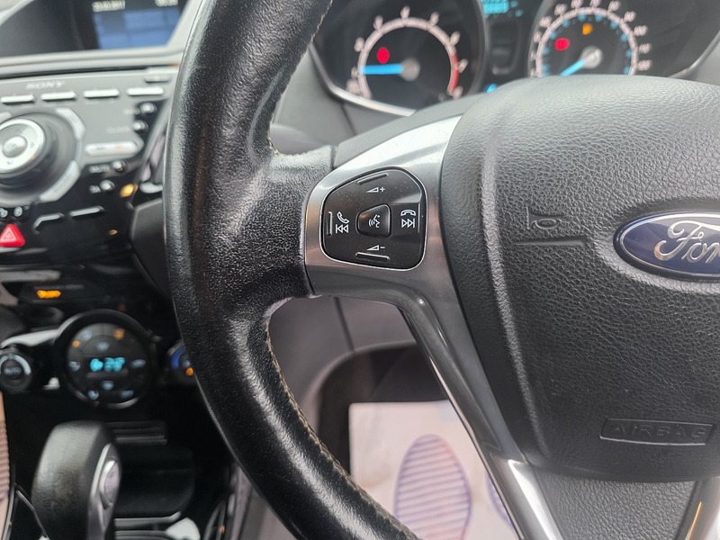 Ford Fiesta 1.0T EcoBoost Titanium Hatchback 5dr Petrol Powershift Euro 6 (100 ps) - U2381