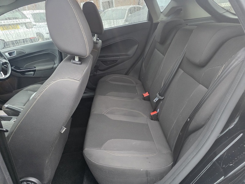 Ford Fiesta 1.0T EcoBoost Titanium Hatchback 5dr Petrol Powershift Euro 6 (100 ps) - U2381