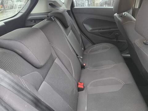 Ford Fiesta 1.0T EcoBoost Titanium Hatchback 5dr Petrol Powershift Euro 6 (100 ps) - U2381