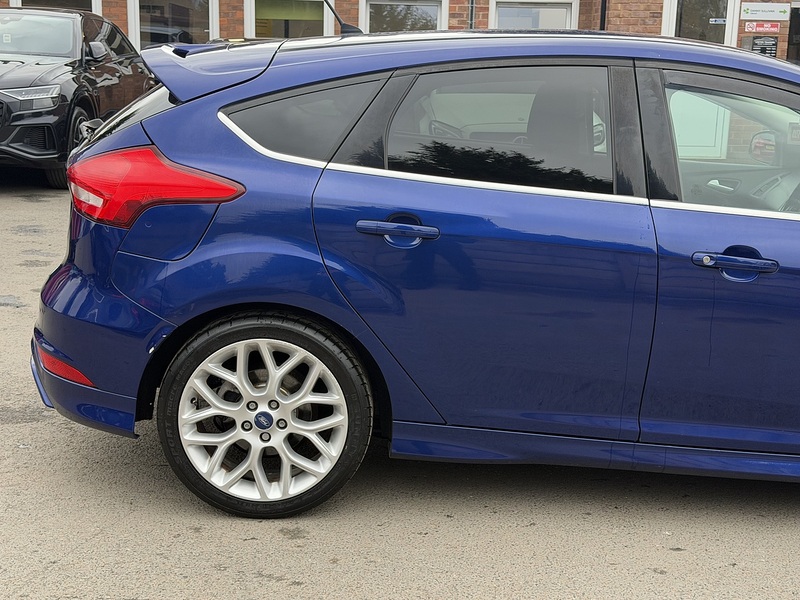 Ford Focus 1.0T EcoBoost Zetec S Hatchback 5dr Petrol Auto Euro 6 (s/s) (125 ps) - U2383