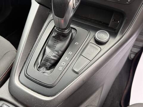 Ford Focus 1.0T EcoBoost Zetec S Hatchback 5dr Petrol Auto Euro 6 (s/s) (125 ps) - U2383