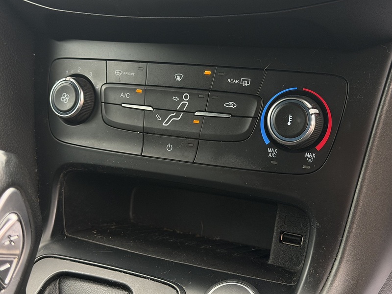 Ford Focus 1.0T EcoBoost Zetec S Hatchback 5dr Petrol Auto Euro 6 (s/s) (125 ps) - U2383