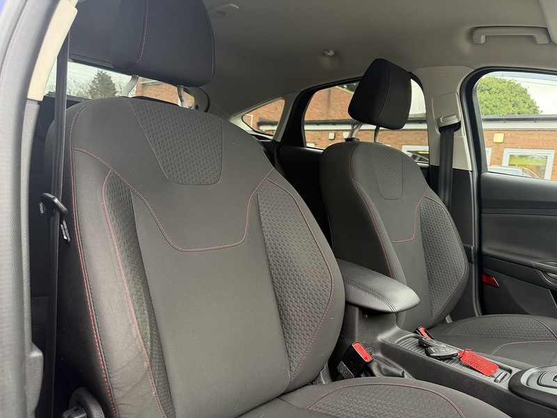 Ford Focus 1.0T EcoBoost Zetec S Hatchback 5dr Petrol Auto Euro 6 (s/s) (125 ps) - U2383