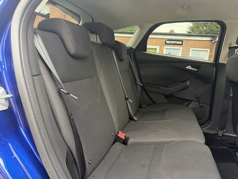 Ford Focus 1.0T EcoBoost Zetec S Hatchback 5dr Petrol Auto Euro 6 (s/s) (125 ps) - U2383