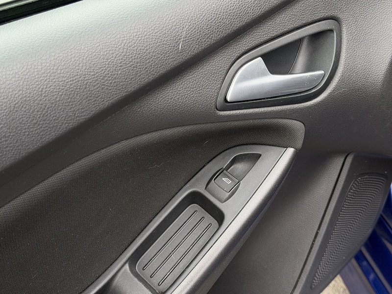 Ford Focus 1.0T EcoBoost Zetec S Hatchback 5dr Petrol Auto Euro 6 (s/s) (125 ps) - U2383