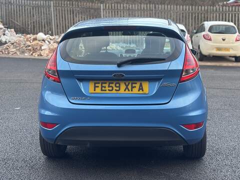 Ford Fiesta 1.25 Style + Hatchback 3dr Petrol Manual (133 g/km, 81 bhp) - U2385
