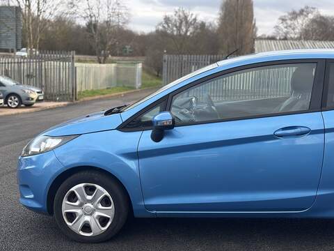 Ford Fiesta 1.25 Style + Hatchback 3dr Petrol Manual (133 g/km, 81 bhp) - U2385