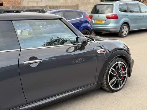 MINI Hatch 2.0 John Cooper Works Hatchback 3dr Petrol Steptronic Euro 6 (s/s) (231 ps) - U2386