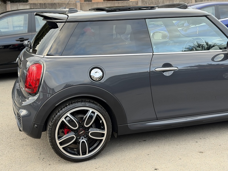 MINI Hatch 2.0 John Cooper Works Hatchback 3dr Petrol Steptronic Euro 6 (s/s) (231 ps) - U2386
