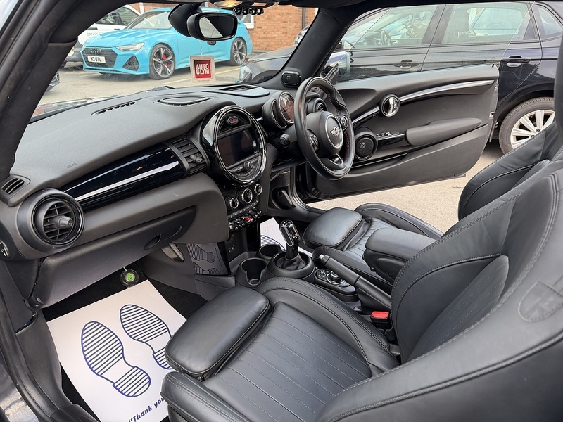 MINI Hatch 2.0 John Cooper Works Hatchback 3dr Petrol Steptronic Euro 6 (s/s) (231 ps) - U2386