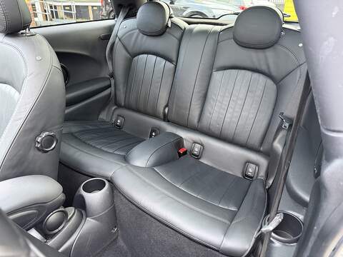 MINI Hatch 2.0 John Cooper Works Hatchback 3dr Petrol Steptronic Euro 6 (s/s) (231 ps) - U2386