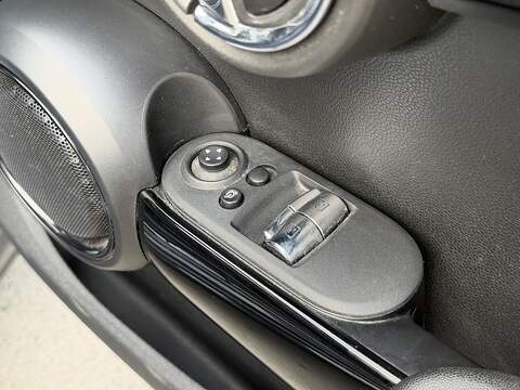 MINI Hatch 2.0 John Cooper Works Hatchback 3dr Petrol Steptronic Euro 6 (s/s) (231 ps) - U2386