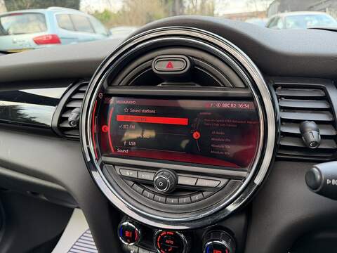 MINI Hatch 2.0 John Cooper Works Hatchback 3dr Petrol Steptronic Euro 6 (s/s) (231 ps) - U2386