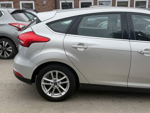 Ford Focus 1.0T EcoBoost Zetec Hatchback 5dr Petrol Auto Euro 6 (s/s) (125 ps) - U2387
