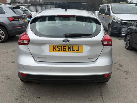 Ford Focus 1.0T EcoBoost Zetec Hatchback 5dr Petrol Auto Euro 6 (s/s) (125 ps) - U2387