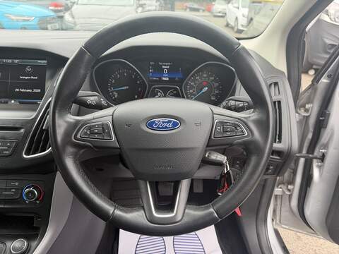 Ford Focus 1.0T EcoBoost Zetec Hatchback 5dr Petrol Auto Euro 6 (s/s) (125 ps) - U2387