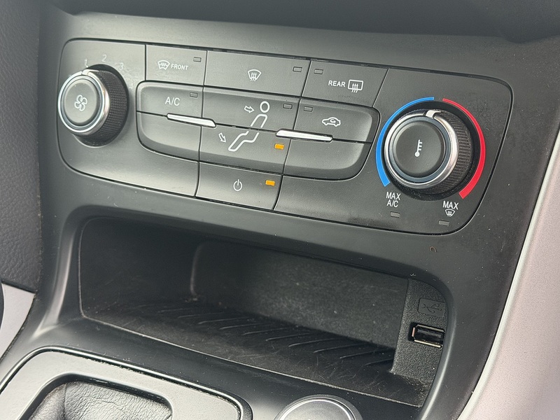 Ford Focus 1.0T EcoBoost Zetec Hatchback 5dr Petrol Auto Euro 6 (s/s) (125 ps) - U2387