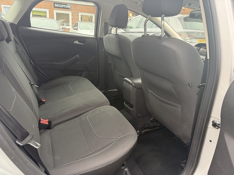 Ford Focus 1.0T EcoBoost Zetec Hatchback 5dr Petrol Auto Euro 6 (s/s) (125 ps) - U2387