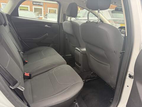 Ford Focus 1.0T EcoBoost Zetec Hatchback 5dr Petrol Auto Euro 6 (s/s) (125 ps) - U2387