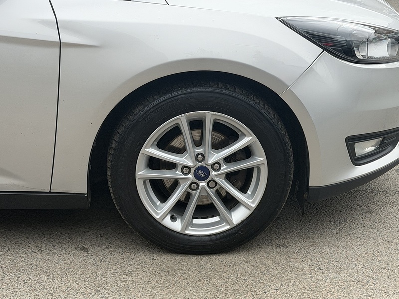 Ford Focus 1.0T EcoBoost Zetec Hatchback 5dr Petrol Auto Euro 6 (s/s) (125 ps) - U2387
