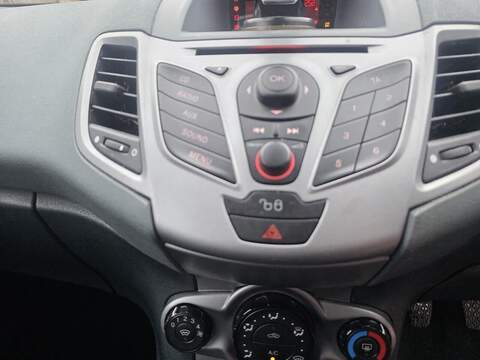 Ford Fiesta 1.4 Style + Hatchback 5dr Petrol Manual (133 g/km, 94 bhp) - U2390