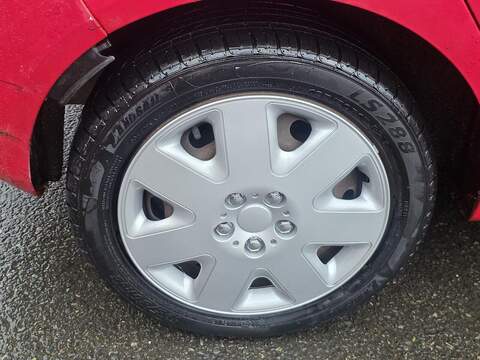 Ford Fiesta 1.4 Style + Hatchback 5dr Petrol Manual (133 g/km, 94 bhp) - U2390