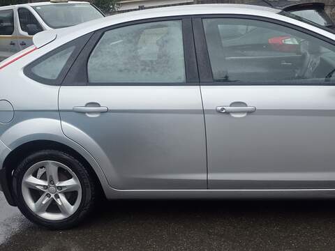 Ford Focus 1.6 Zetec Hatchback 5dr Petrol Manual (159 g/km, 99 bhp) - U2391
