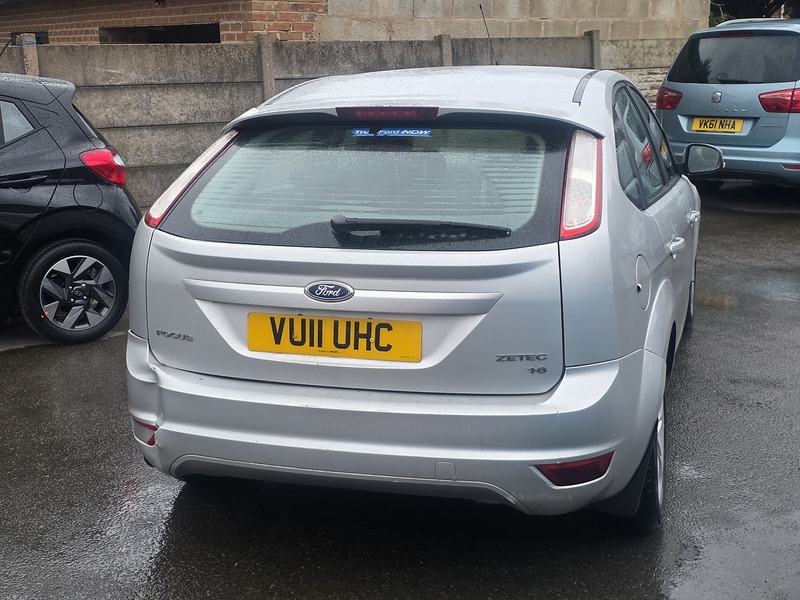 Ford Focus 1.6 Zetec Hatchback 5dr Petrol Manual (159 g/km, 99 bhp) - U2391