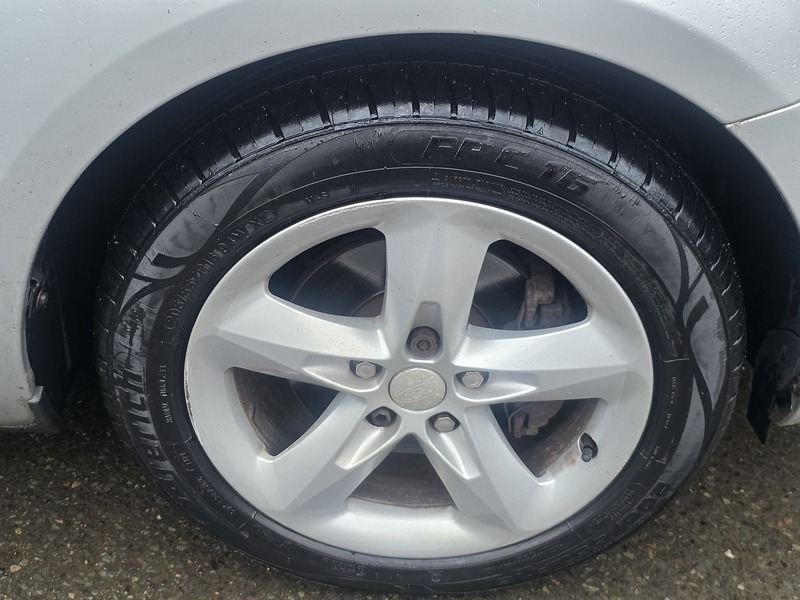 Ford Focus 1.6 Zetec Hatchback 5dr Petrol Manual (159 g/km, 99 bhp) - U2391