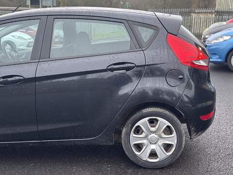 Ford Fiesta 1.25 Edge Hatchback 5dr Petrol Manual (129 g/km, 81 bhp) - U2392