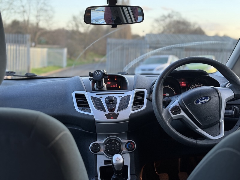Ford Fiesta 1.25 Edge Hatchback 5dr Petrol Manual (129 g/km, 81 bhp) - U2392