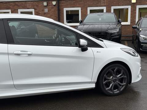 Ford Fiesta T EcoBoost ST-Line - U2393