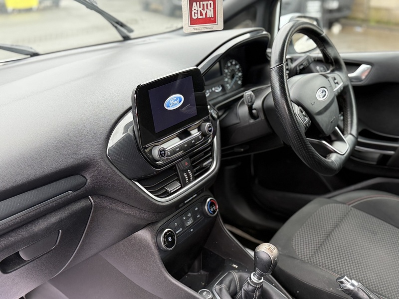 Ford Fiesta T EcoBoost ST-Line - U2393