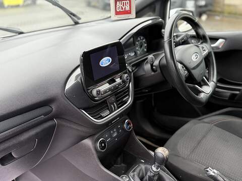 Ford Fiesta T EcoBoost ST-Line - U2393