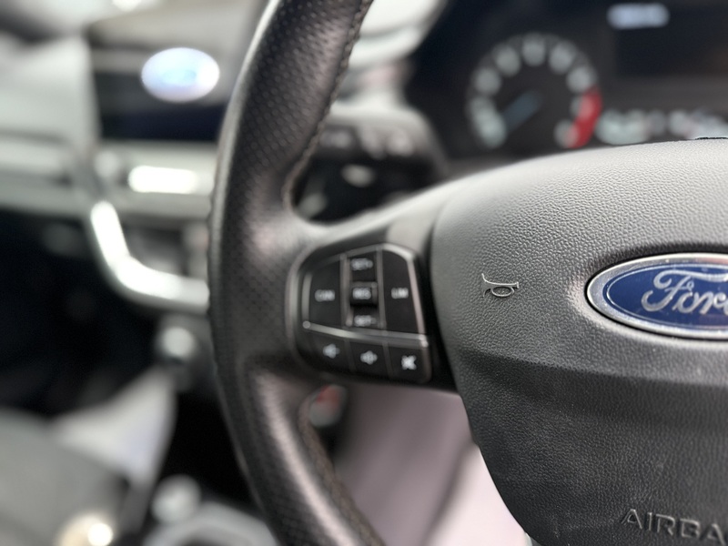 Ford Fiesta T EcoBoost ST-Line - U2393