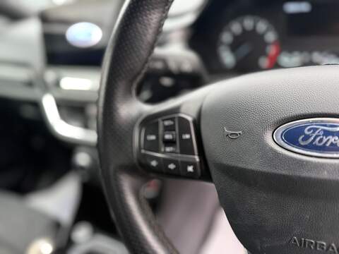 Ford Fiesta T EcoBoost ST-Line - U2393