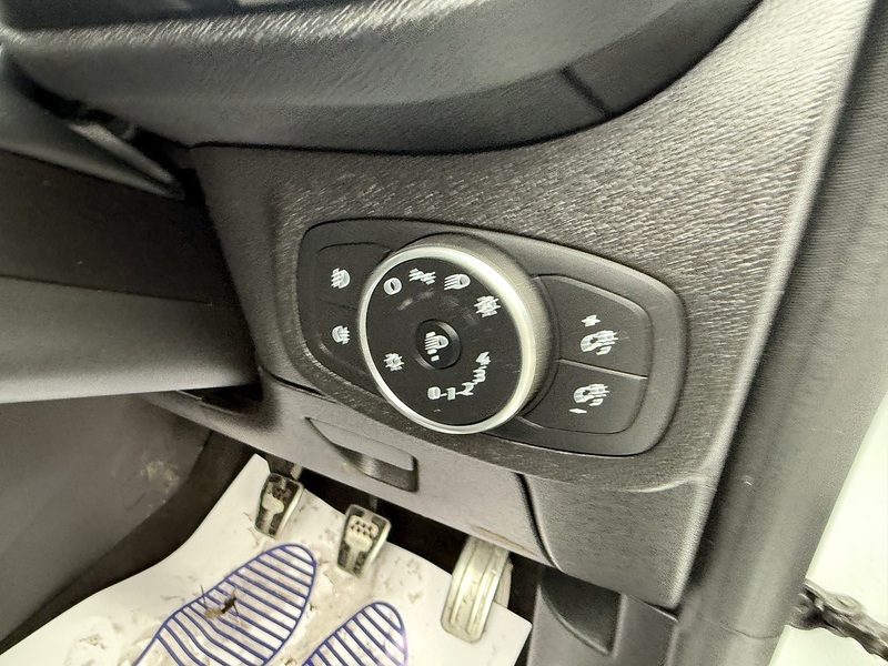 Ford Fiesta T EcoBoost ST-Line - U2393