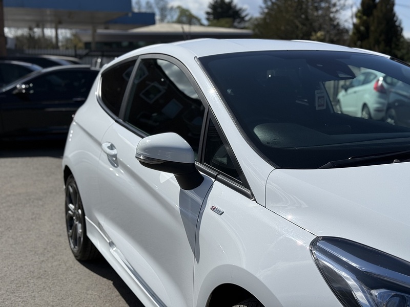 Ford Fiesta 1.0T EcoBoost ST-Line Hatchback 3dr Petrol Manual Euro 6 (s/s) (100 ps) - U2393