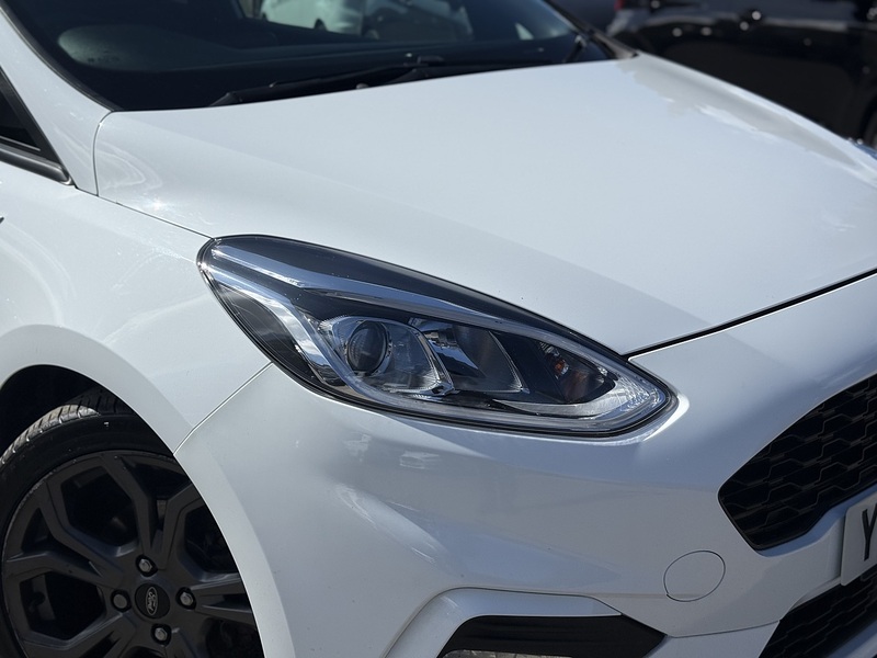 Ford Fiesta 1.0T EcoBoost ST-Line Hatchback 3dr Petrol Manual Euro 6 (s/s) (100 ps) - U2393