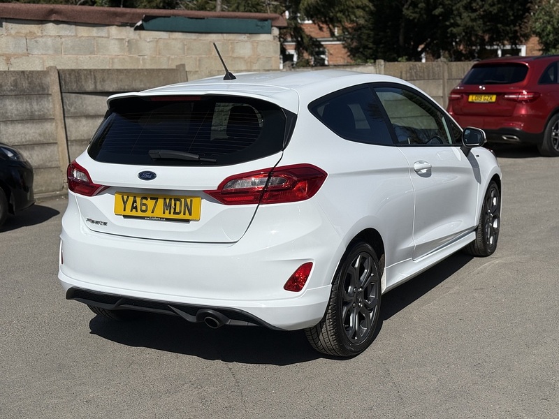 Ford Fiesta 1.0T EcoBoost ST-Line Hatchback 3dr Petrol Manual Euro 6 (s/s) (100 ps) - U2393