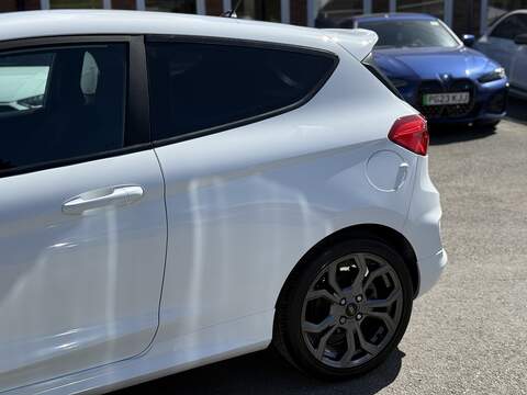 Ford Fiesta 1.0T EcoBoost ST-Line Hatchback 3dr Petrol Manual Euro 6 (s/s) (100 ps) - U2393